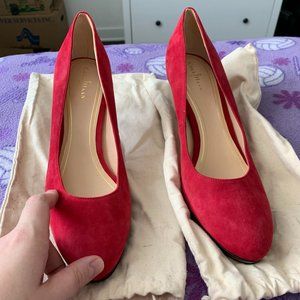 Cole Haan Nike Air Size 10.5 Red Suede Pumps